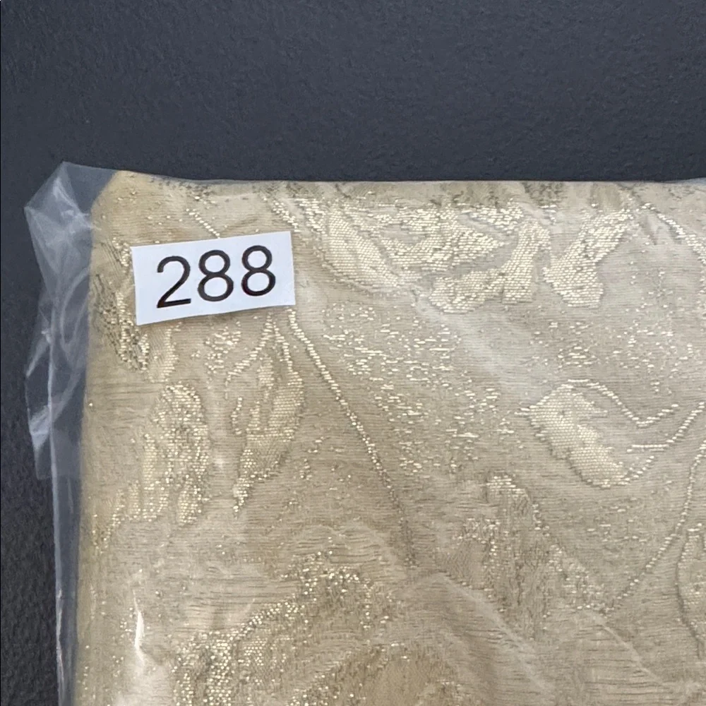 Dolce & Gabbana NWT Jacquard Dorato Dress in Gold/ Size 6 - Picture 7 of 7